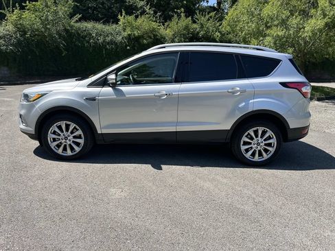 Used 2018 Ford Escape Titanium AWD/4WD image 4