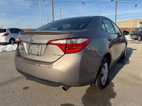 Used 2015 Toyota Corolla LE image 5