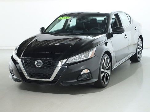 Certified 2022 Nissan Altima 2.5 Platinum image 5