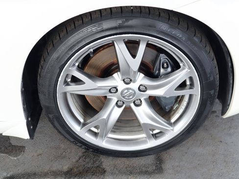 Used 2012 Nissan 370Z Touring w/ Sport Pkg RWD image 32