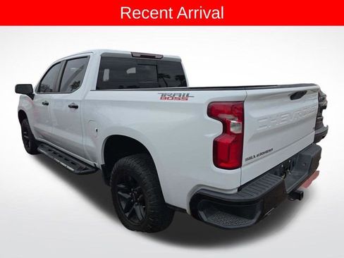 Used 2020 Chevrolet Silverado 1500 LT Trail Boss image 2