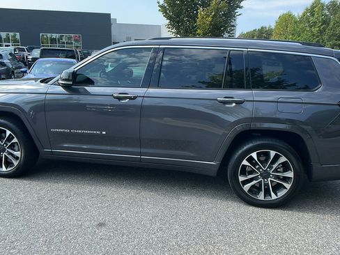 Used 2021 Jeep Grand Cherokee L Overland image 11