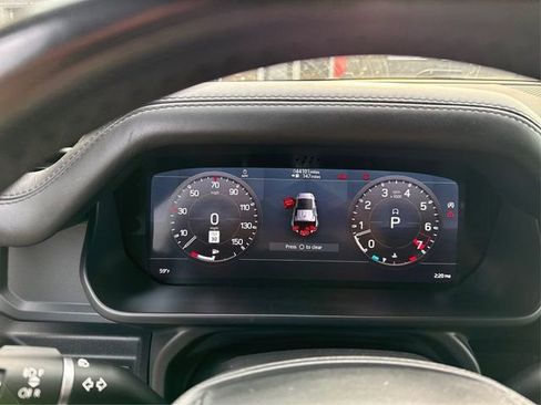 Used 2021 Land Rover Defender 110 X-Dynamic HSE image 15