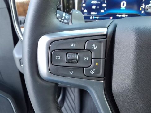 Used 2025 Chevrolet Silverado 1500 LT Trail Boss w/ Convenience Package II image 18