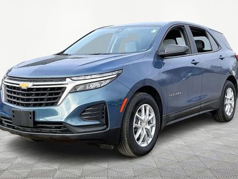 Used 2024 Chevrolet Equinox LS w/ LPO, Floor Liner Package image 3