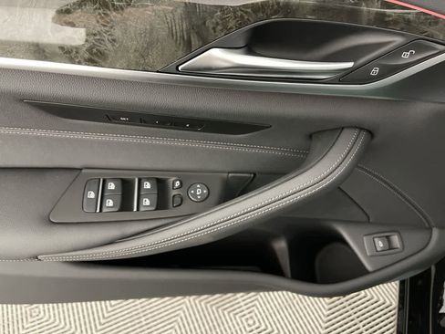 Used 2023 BMW 540i xDrive w/ Convenience Package AWD/4WD image 11