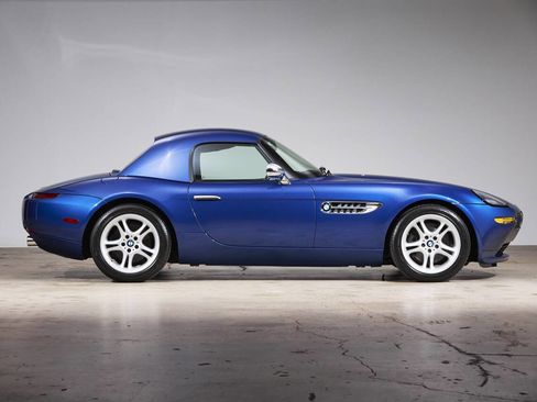 Used 2002 BMW Z8 image 2