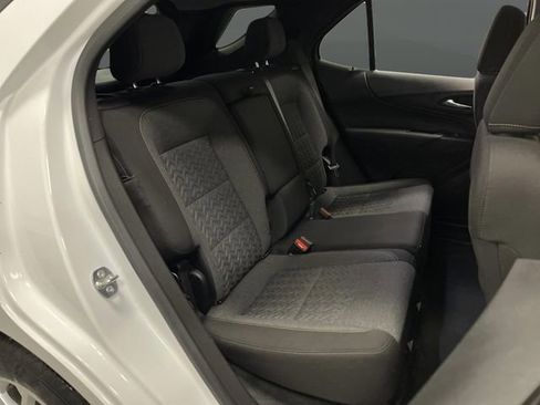 Used 2024 Chevrolet Equinox LT image 30