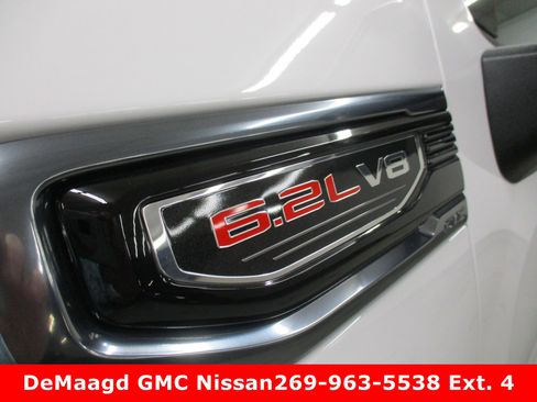 New 2026 GMC Sierra 1500 AT4 w/ AT4 Premium Package image 11