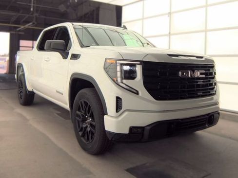 Used 2024 GMC Sierra 1500 Elevation AWD/4WD image 4