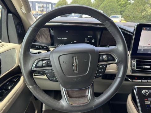 Used 2018 Lincoln Navigator L Reserve w/ Technology Package AWD/4WD image 35