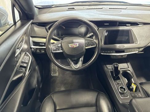 Used 2023 Cadillac XT4 Premium Luxury image 14