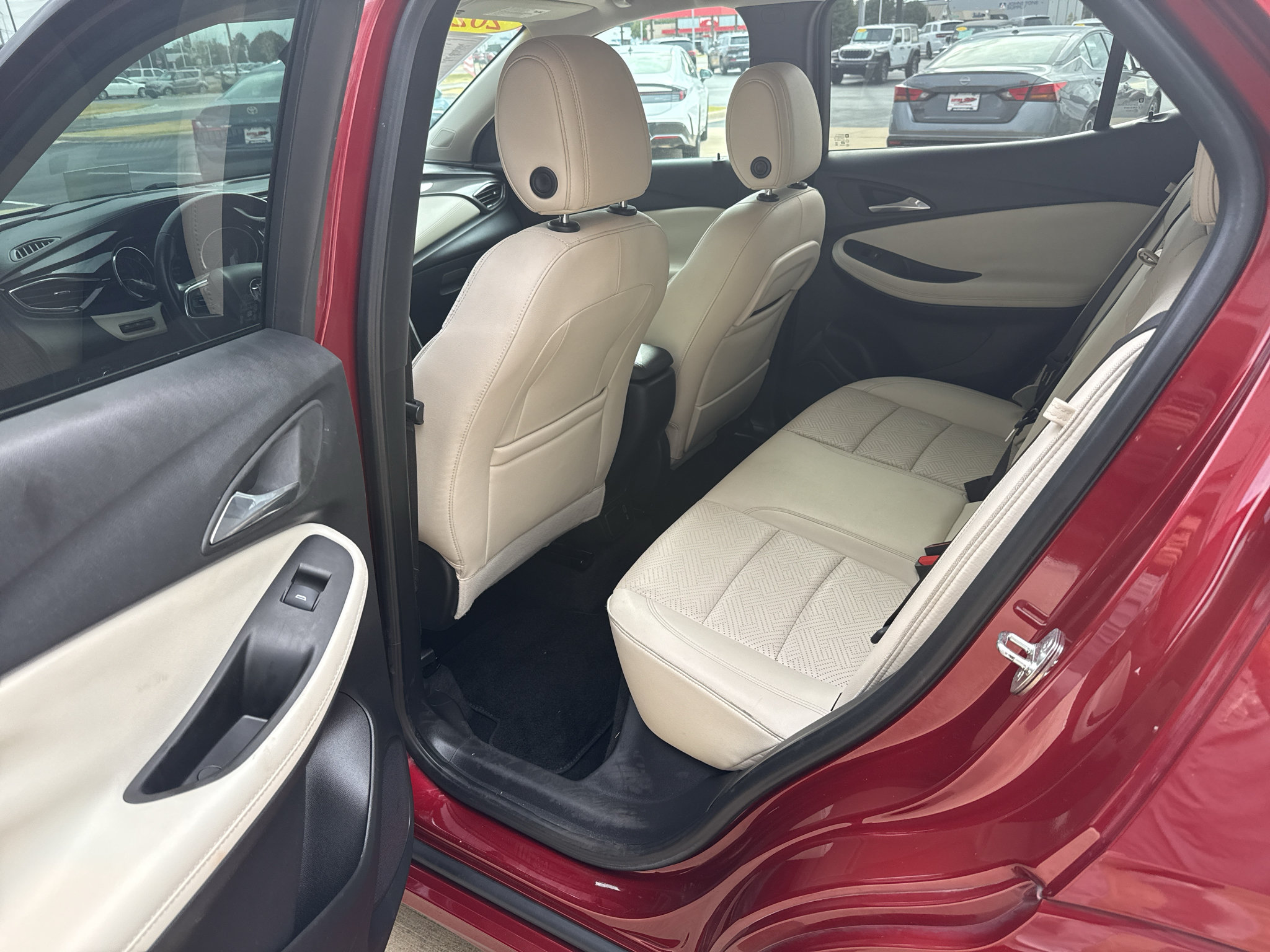 Used 2022 Buick Encore GX Essence w/ Advanced Technology Package FWD image 23