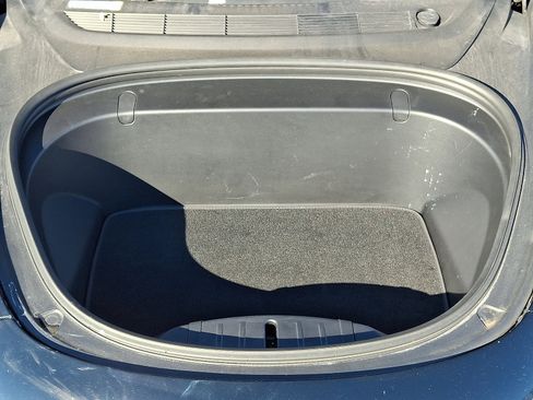 Used 2018 Tesla Model 3 Long Range image 28