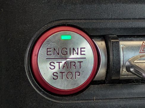 Used 2020 Ford Mustang Premium RWD image 31