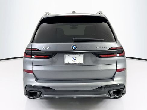 Used 2026 BMW X7 xDrive40i w/ M Sport Package AWD/4WD image 6