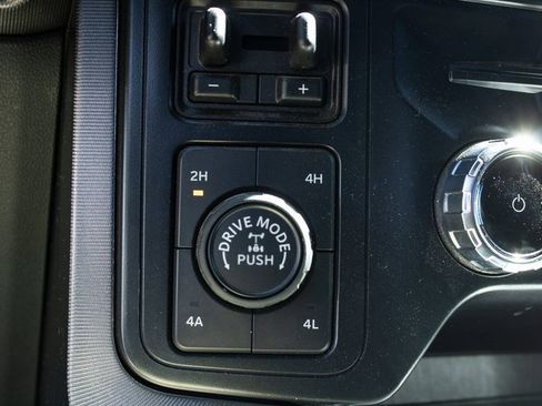 Used 2024 Ford F150 Platinum w/ Equipment Group 702A High image 16