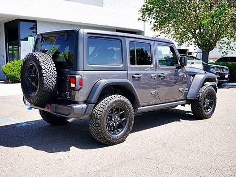 Used 2024 Jeep Wrangler Unlimited AWD/4WD image 9