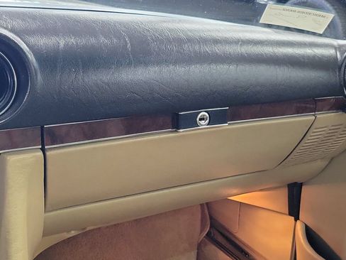 Used 1988 Mercedes-Benz 560 SL image 29
