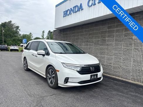 Certified 2022 Honda Odyssey Touring image 2