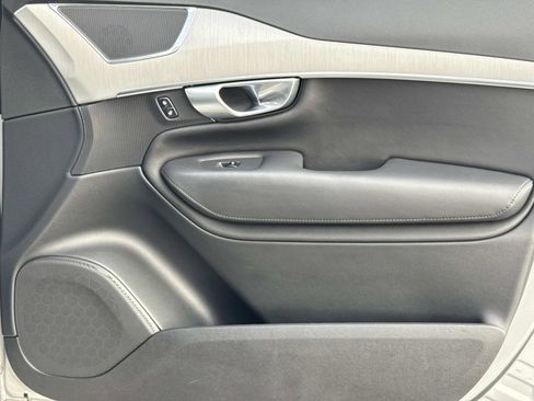 Used 2024 Volvo XC90 B5 Core w/ Protection Package Premier image 18