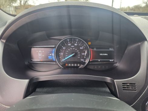 Used 2017 Ford Explorer XLT w/ Equipment Group 202A image 15