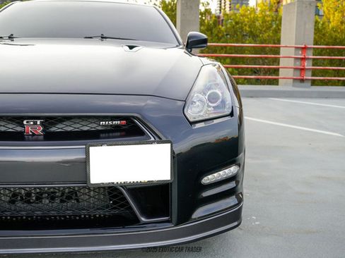Used 2014 Nissan GT-R Premium w/ Premium Interior Package image 58