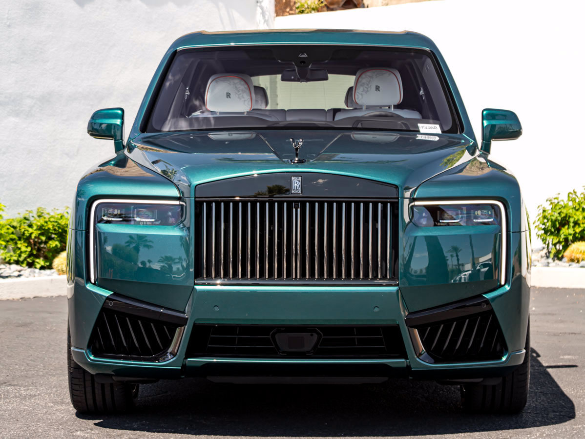 Used 2027 Rolls-Royce Cullinan Black Badge AWD/4WD image 5
