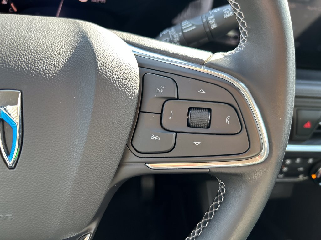 Used 2024 Buick Encore GX Preferred w/ Comfort Package FWD image 23