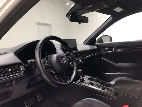 Used 2023 Honda Civic Sport image 18