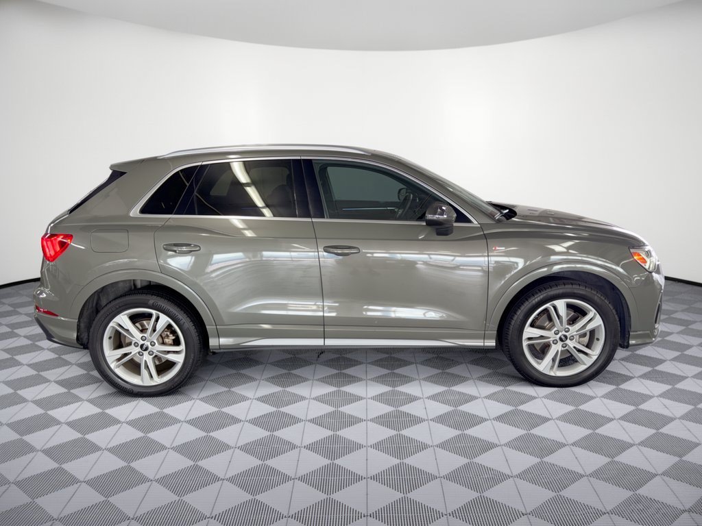 Used 2022 Audi Q3 2.0T Premium Plus w/ Premium Plus Package AWD/4WD image 8