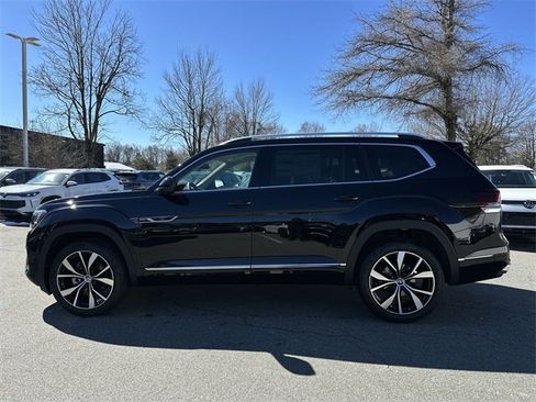 New 2026 Volkswagen Atlas SEL Premium R-Line image 2