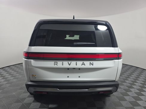 Used 2024 Rivian R1S Adventure AWD/4WD image 4