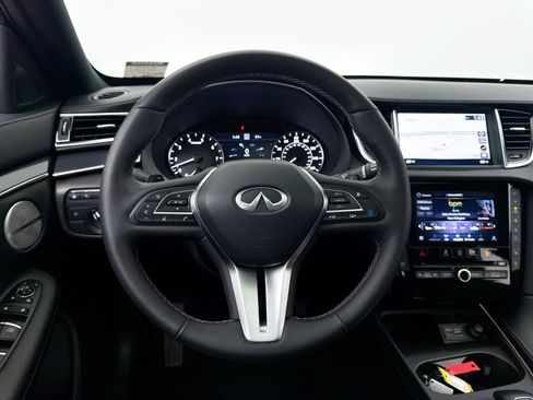 Used 2025 INFINITI QX50 Sport AWD/4WD image 33