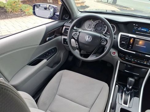 Used 2016 Honda Accord EX image 14