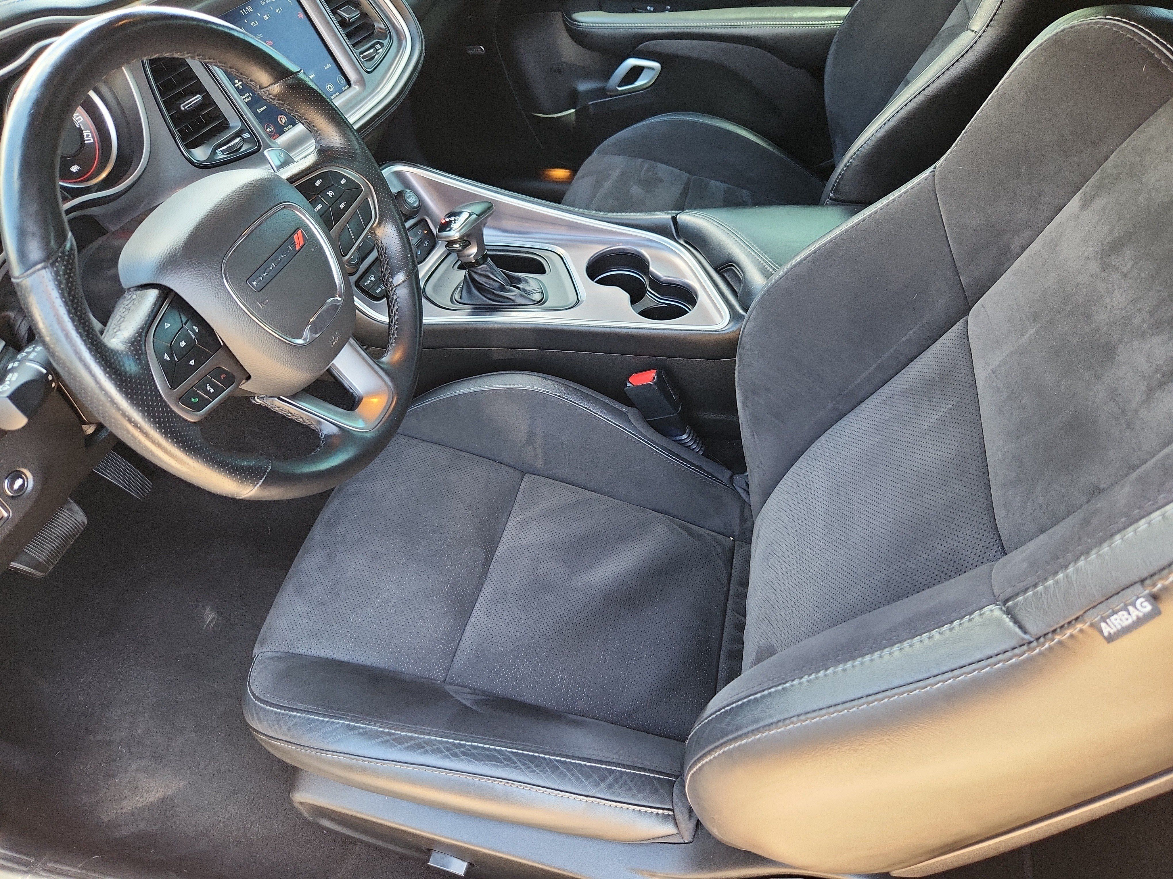 Used 2022 Dodge Challenger GT w/ Plus Package RWD image 9