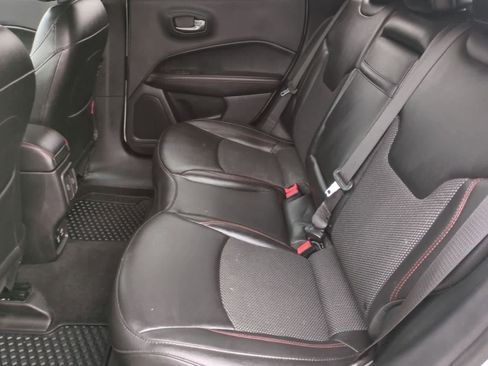 Used 2019 Jeep Compass Trailhawk AWD/4WD image 12