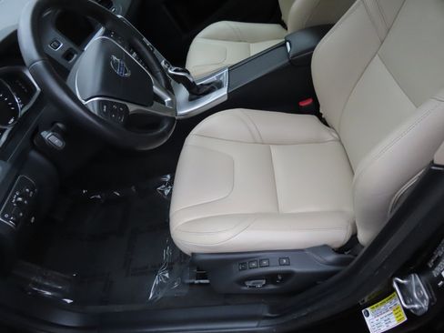 Used 2018 Volvo S60 T5 Dynamic w/ Vision Package image 11