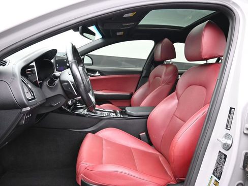 Used 2022 Kia Stinger GT-Line w/ Sun & Sound Package AWD/4WD image 10