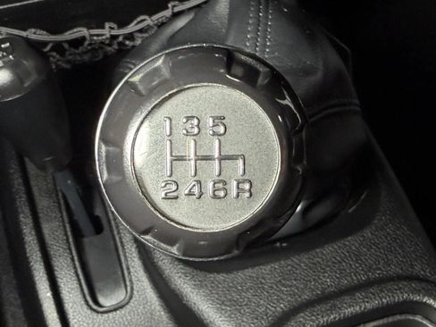 Used 2012 Jeep Wrangler Sport AWD/4WD image 27