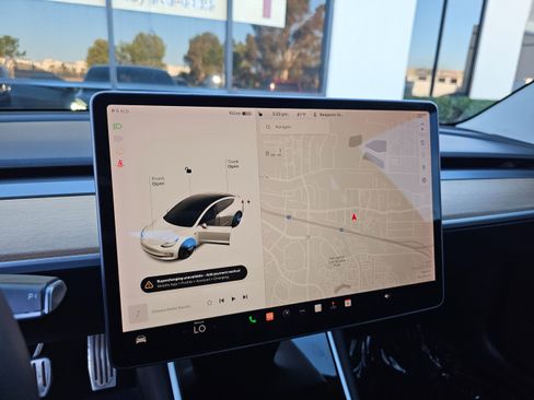 Used 2019 Tesla Model 3 Long Range image 24