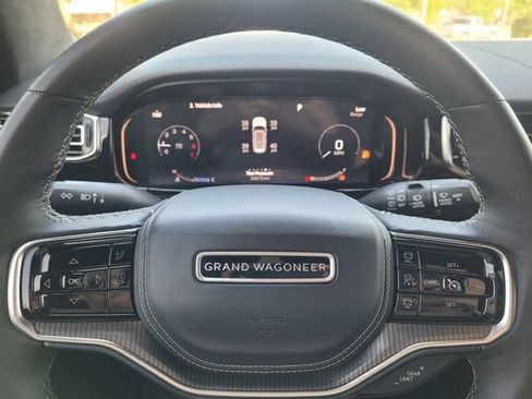 Used 2023 Jeep Grand Wagoneer Series II w/ Quick Order Packagew 28T image 17