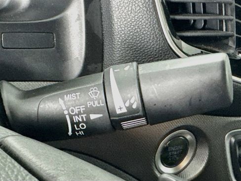 Used 2025 Honda Ridgeline Sport image 12
