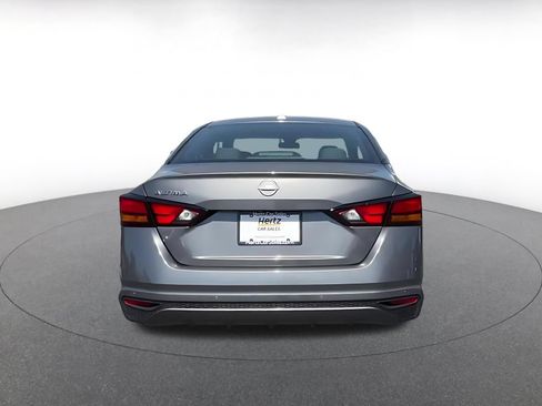 Used 2025 Nissan Altima 2.5 SV FWD image 12