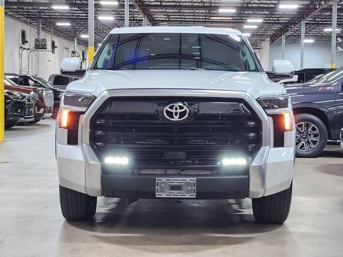 Used 2023 Toyota Tundra Limited w/ Power Package AWD/4WD image 2