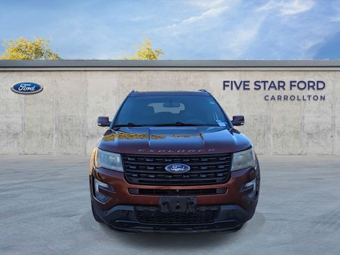 Used 2016 Ford Explorer Sport w/ Equipment Group 401A image 3