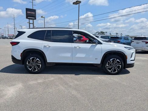 Used 2026 Buick Enclave Sport Touring FWD image 3
