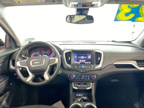 Used 2023 GMC Terrain SLE w/ Driver Convenience Package image 27
