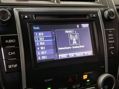 Used 2014 Toyota Camry SE FWD image 3