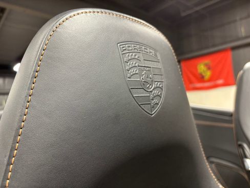 Used 2014 Porsche 911 Turbo S image 19